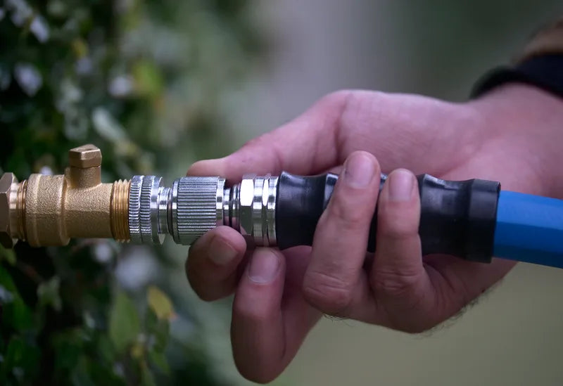 Connectors & Valves
